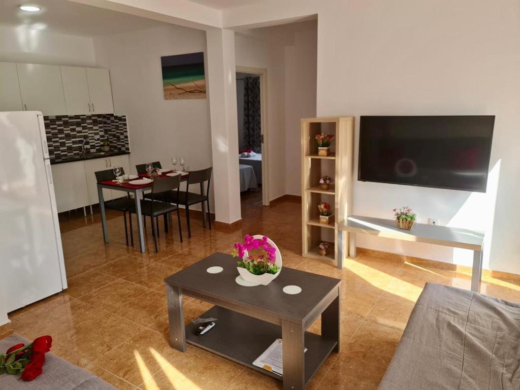 Franmay Apartments: Modern Beach Retreats for Nomads & Families Santa Maria Exterior photo